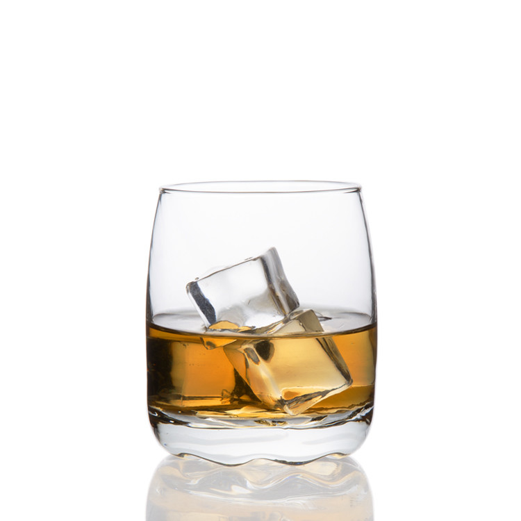 China Factory Heavy Base Traditional Whiskey Glass Custom Glass Whiskey Glass